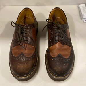 Doc Martens Brouge two tone wingtip